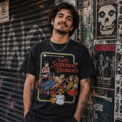 Playera Lets Summon Demons Poster Retro - Imagen 3