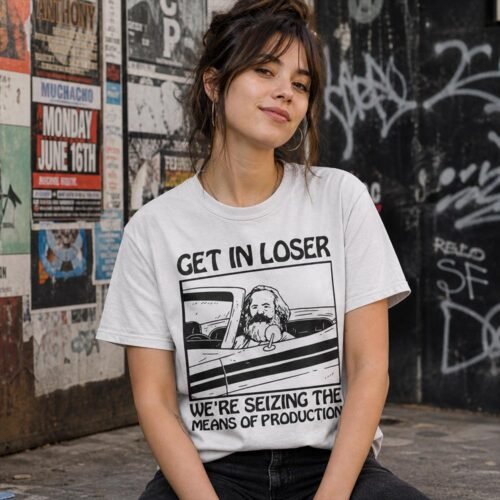 Playera Karl Marx Get In Loser Communism - Imagen 2